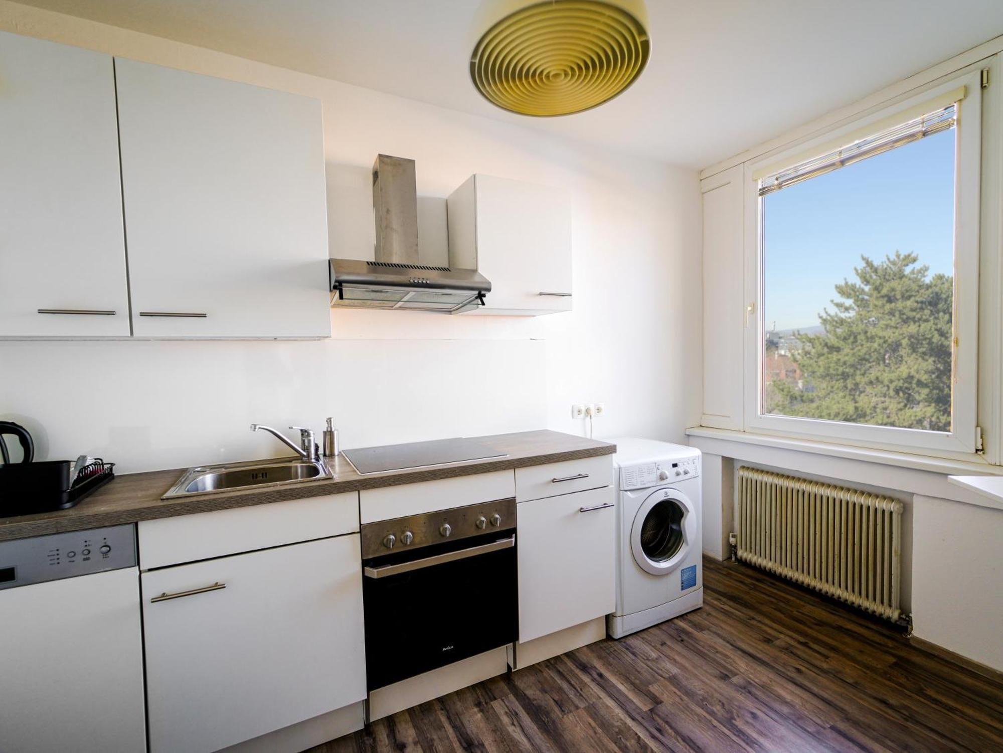 Spacious Apartments With View & Free Parking Bécsújhely Kültér fotó